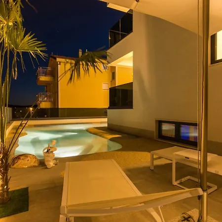 Royal Апартаменти *