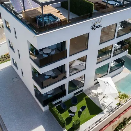 Royal Apartment *